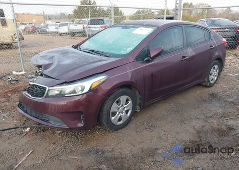 2017 Kia Forte Lx z USA, uszkodzony, nr VIN 3KPFK4A79HE137027